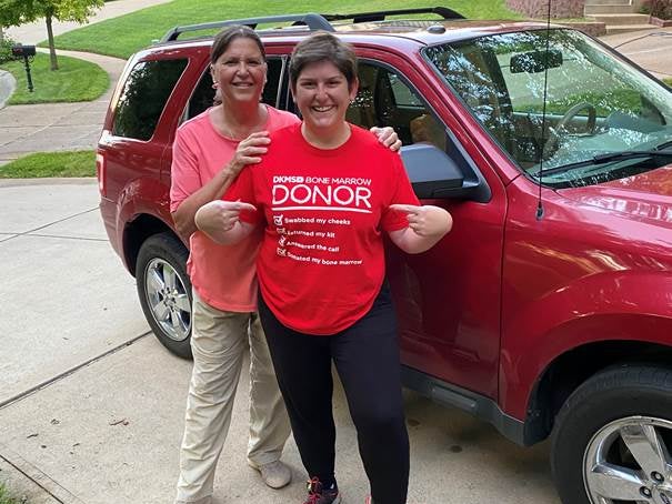 Heather Lynn, DKMS Director of Fundraising and Global Special Events, prepares to donate her blood stem cells with her mom by her side. Heather Lynn, DKMS Director of Fundraising and Global Special Events, prepares to donate her blood stem cells with her mom by her side.
