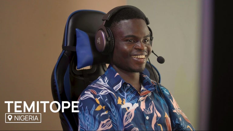 Temitope a remote worker chats about being paid well on Crossover.