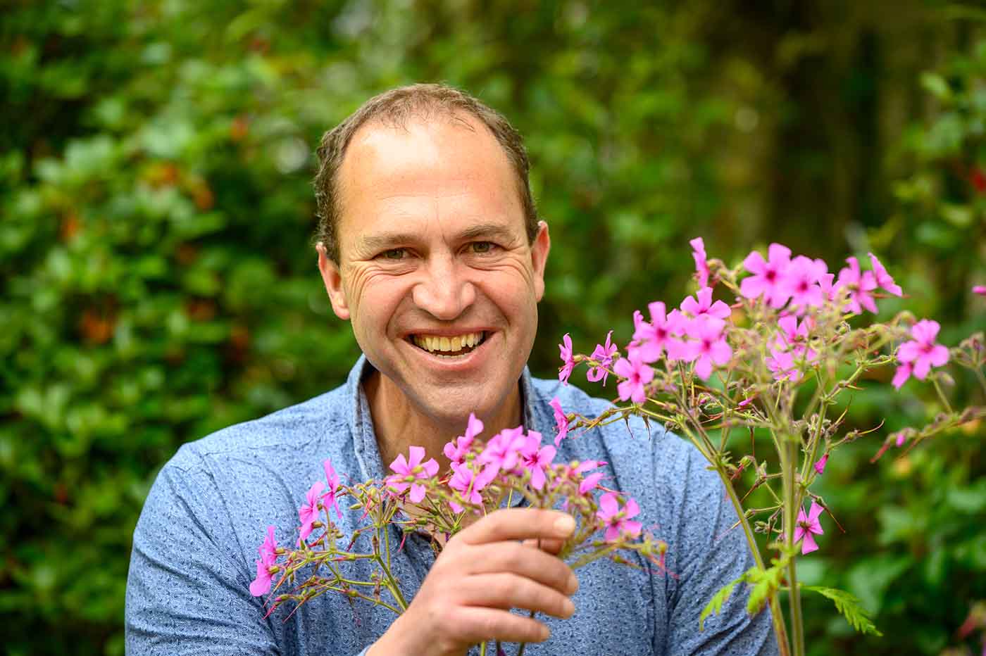 Photo of Gardener, Peter Dowdall in a garden.