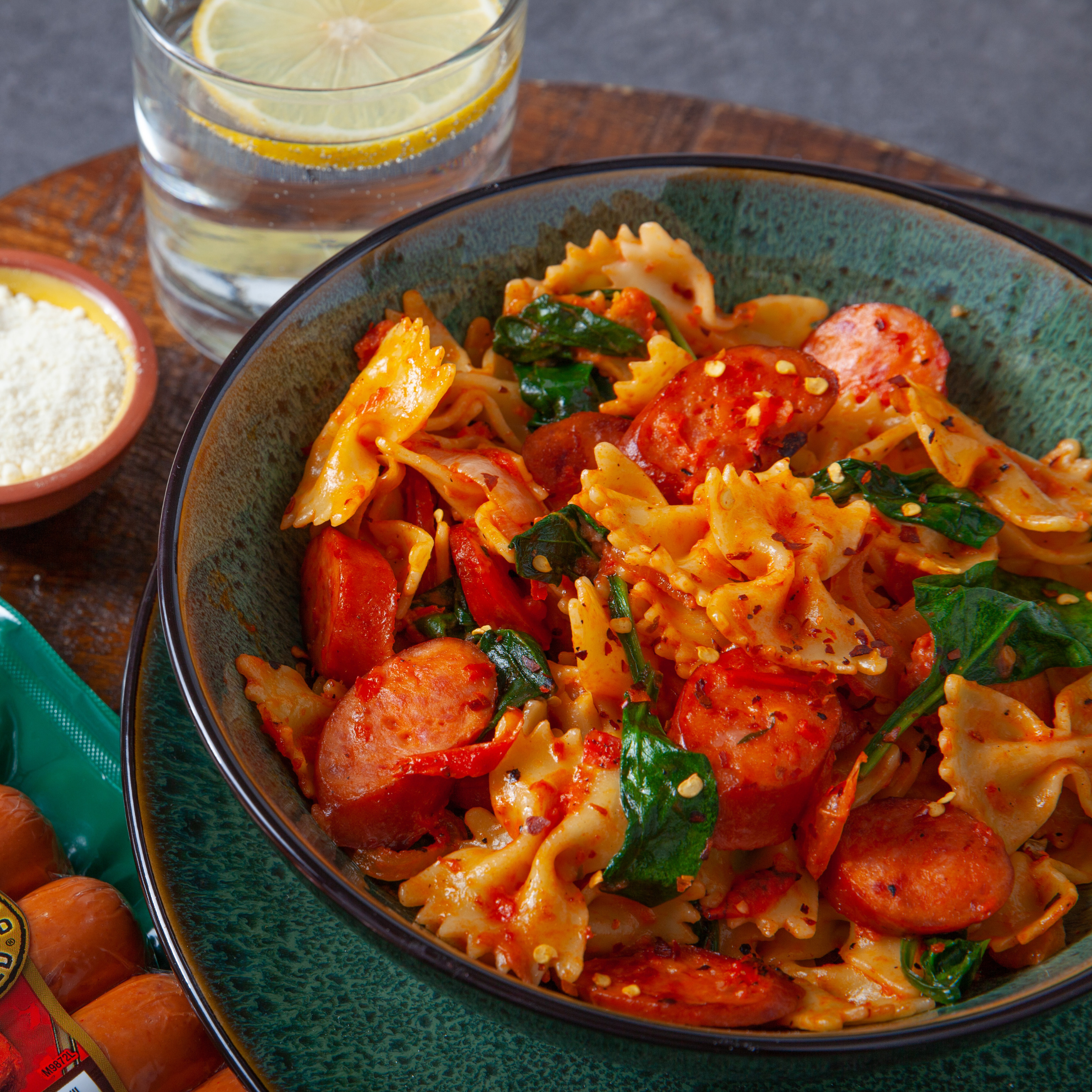 Cheddar Links Creamy Bow Pasta