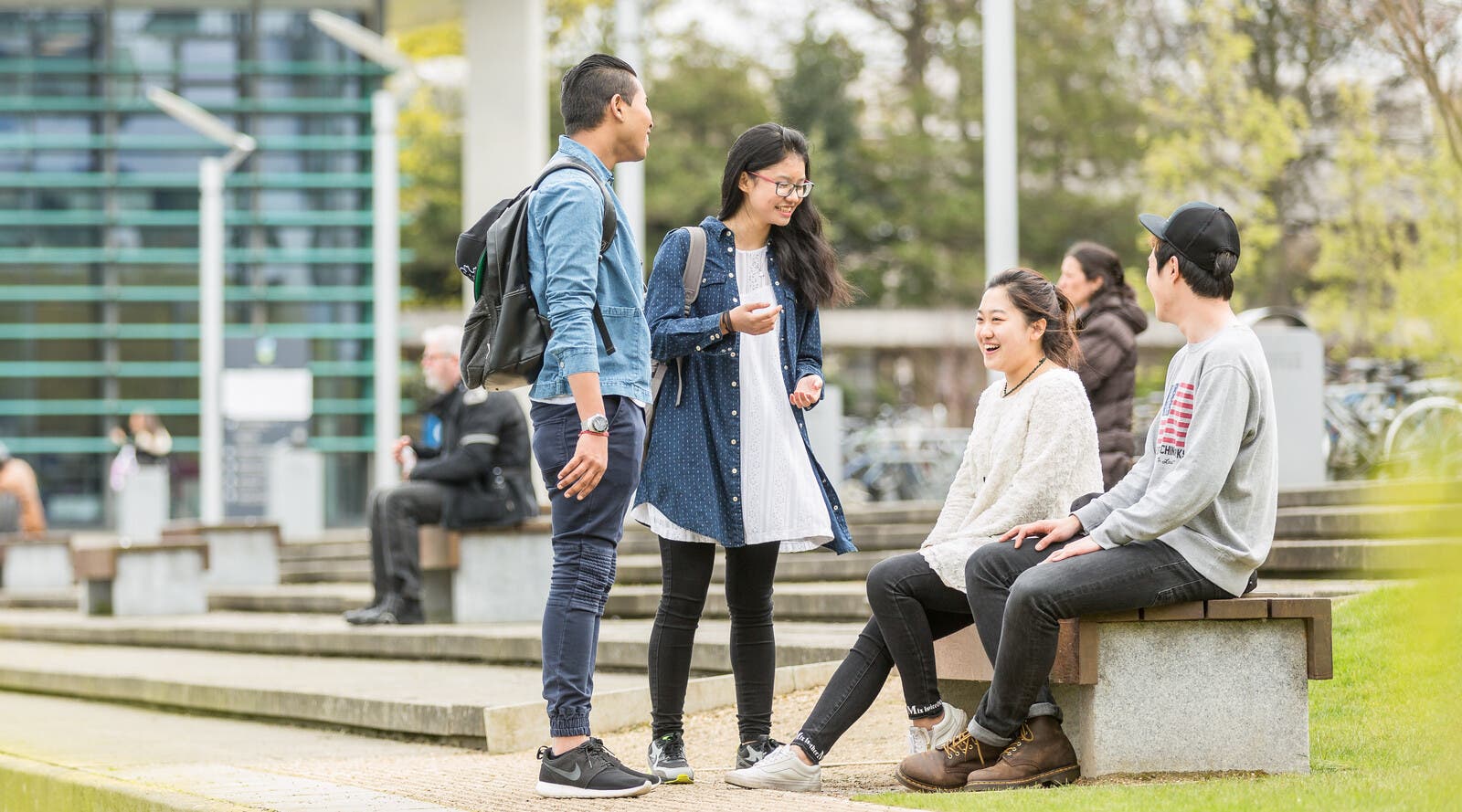 A group of international students standing on UCD's campus