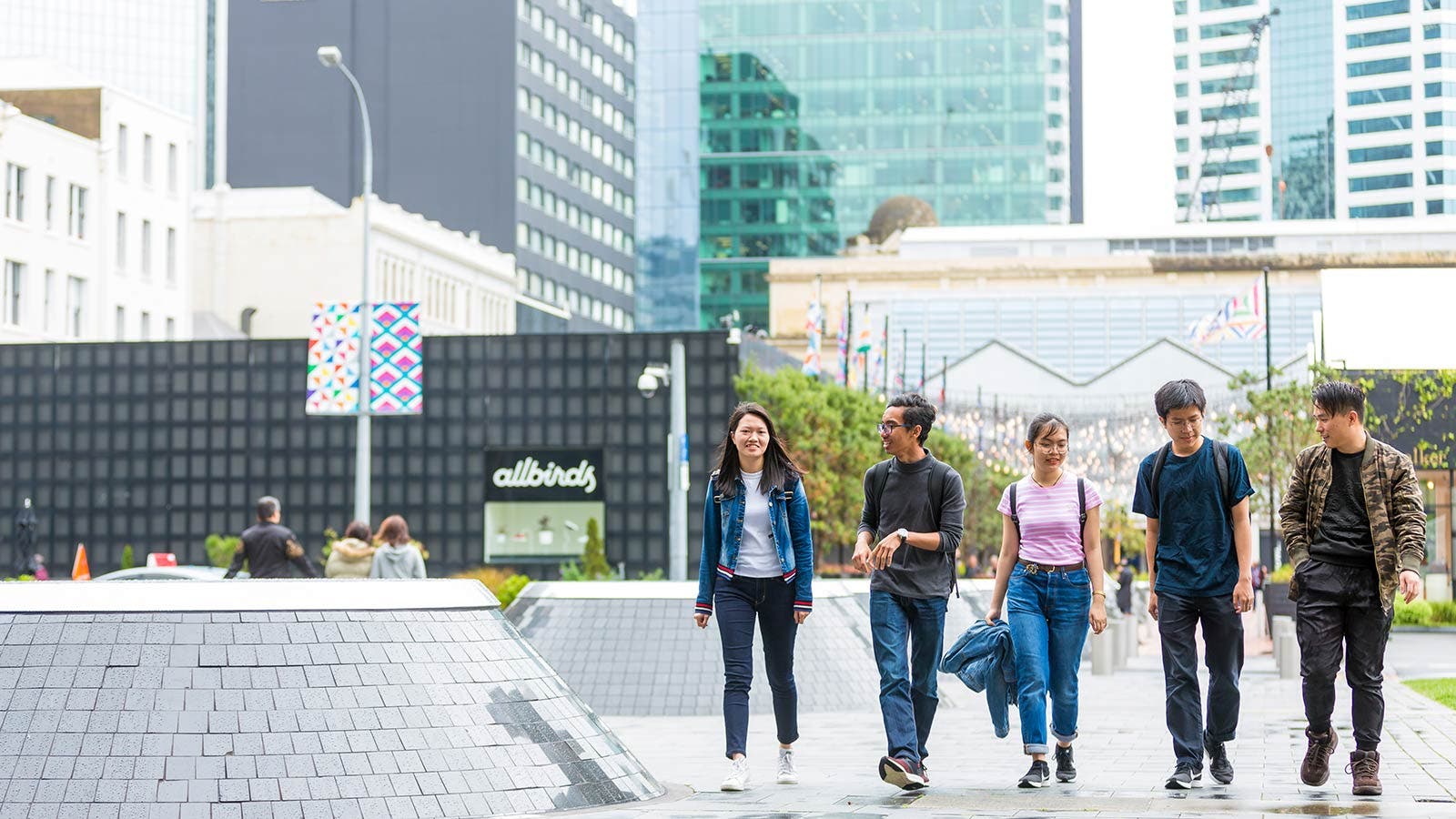 Students walking through Auckland