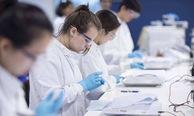 Surrey students in lab