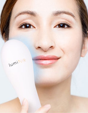 lumiNIR on face