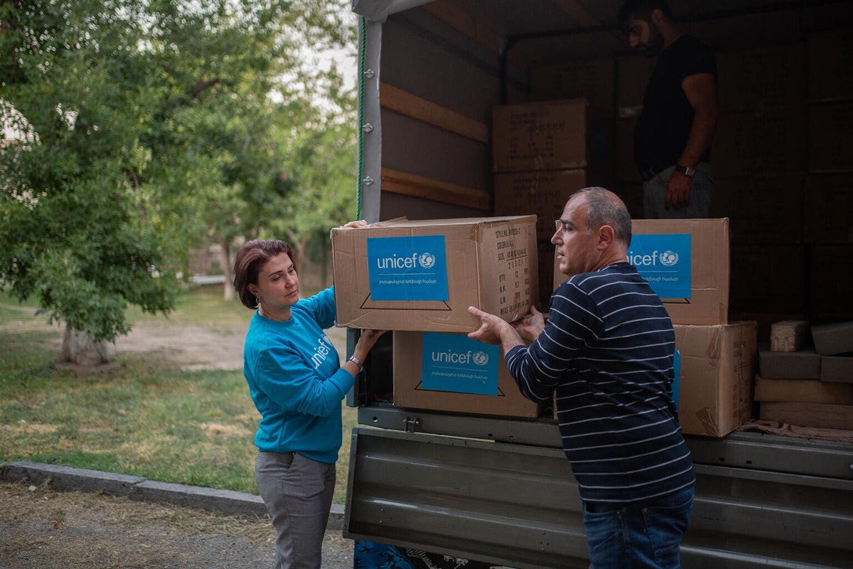 UNICEF delivers hygiene kits to refugee children and families in Armenia. 