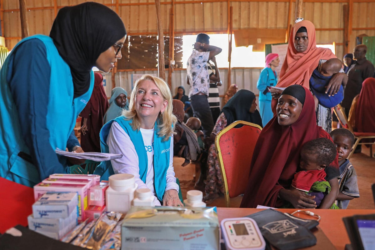 UNICEF Executive Director with families in Somalia