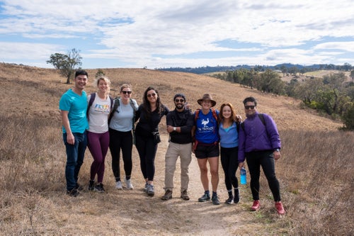 Meet the Emu Trekkers volunteers taking UNICEF Australia supporters along Aussie hilltops to help kids around the world. 