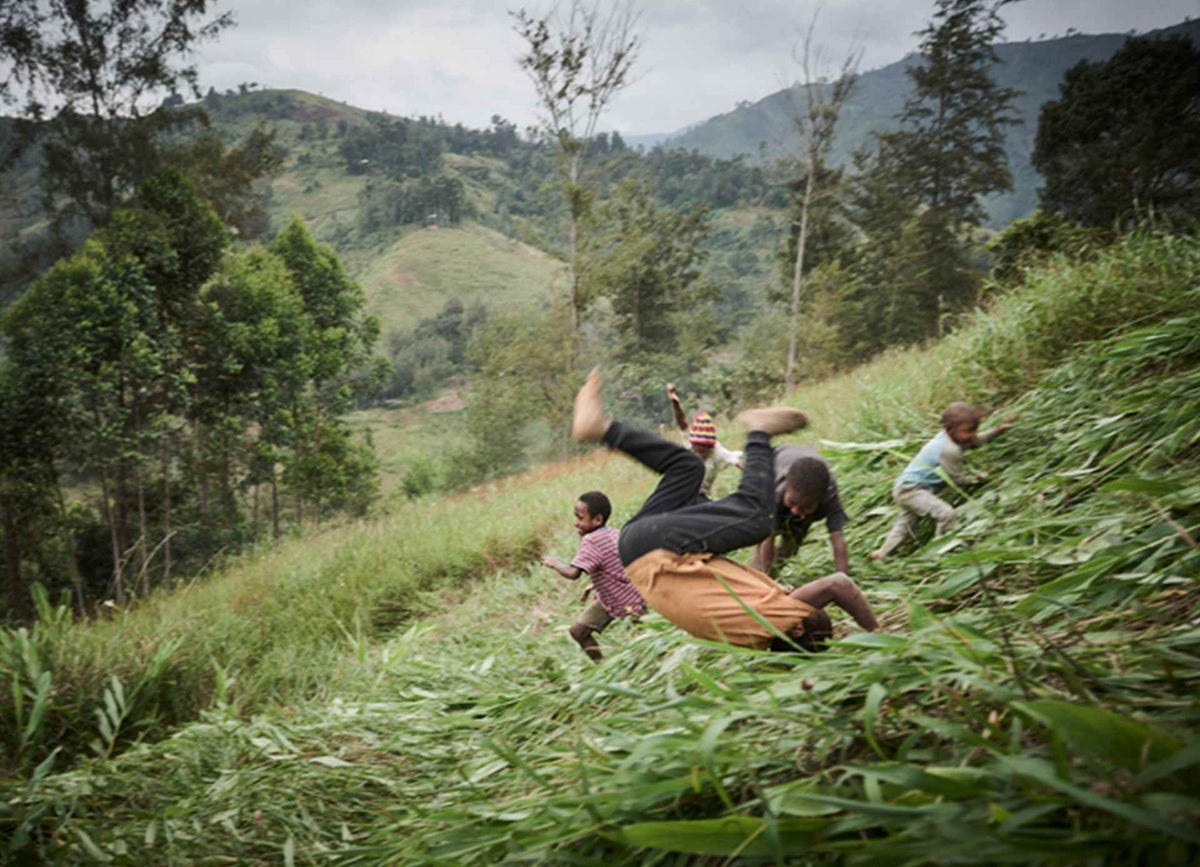 Children playing in the crop fields in Goglme, Chimbu