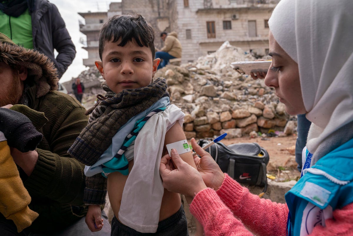 UNICEF-supported mobile health team leader screens children under five for malnutrition, in north Syria as part of UNICEF’s emergency response after the earthquakes that hit Türkiye and Syria.