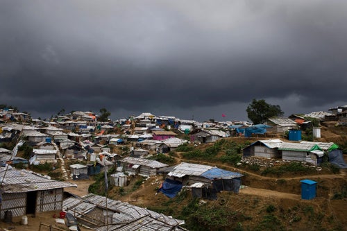 What will happen if coronavirus enters a refugee camp?