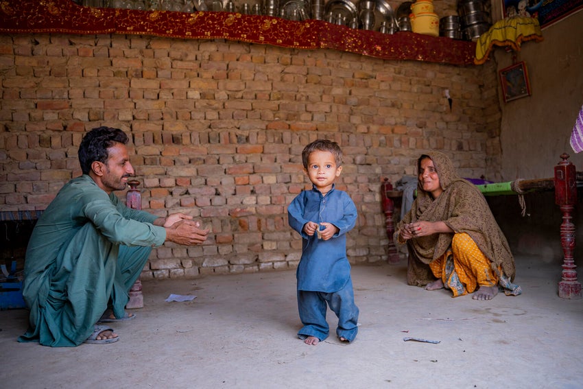 Fighting malnutrition in the face of climate change in Pakistan.
