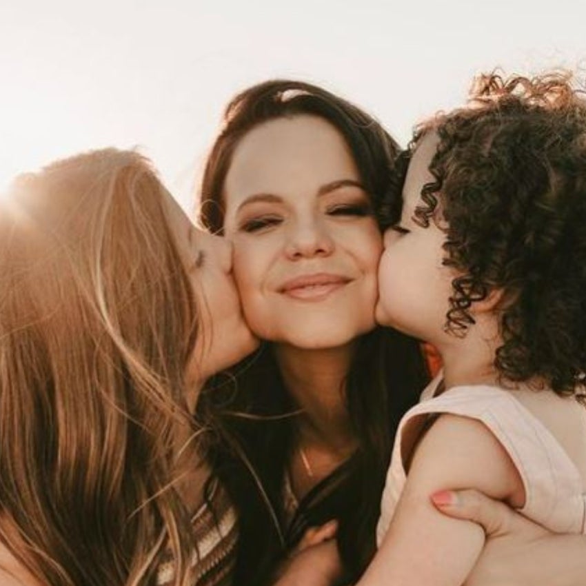 Tammin with two children