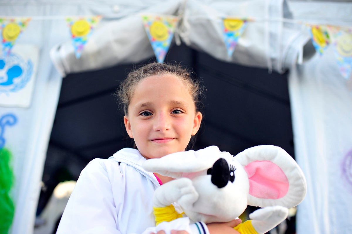 9-year old Mira, lost her teddy bear when she and her family crossed the sea from Turkey to Greece.