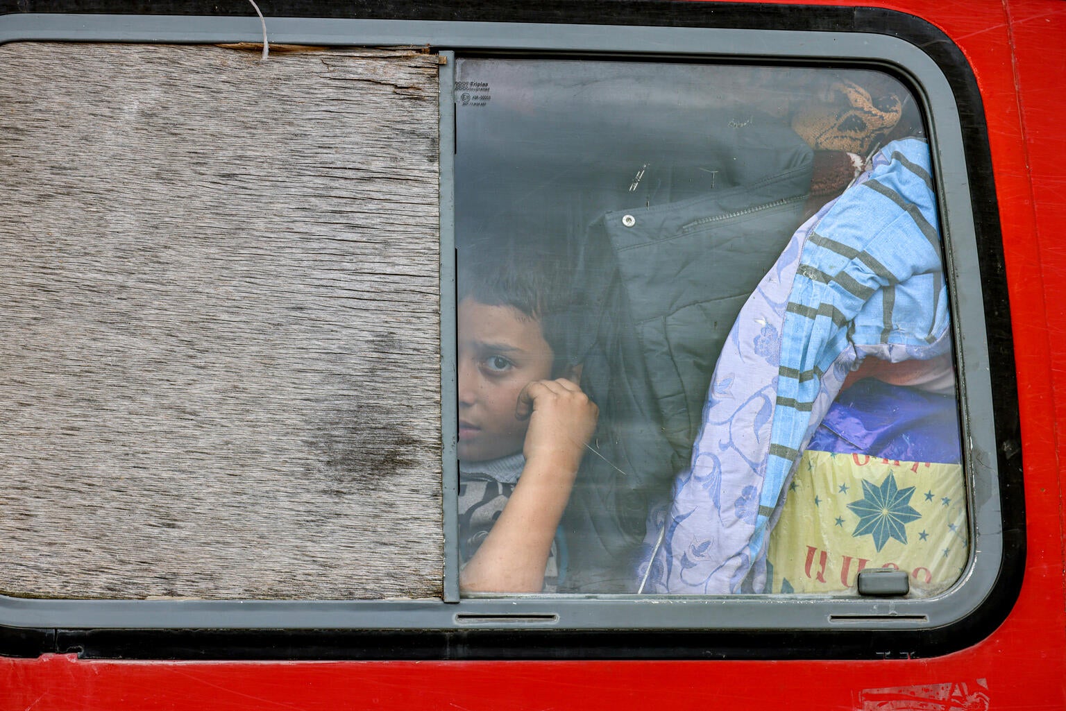 Armenian children fleeing the recent hostilities in Karabakh region 