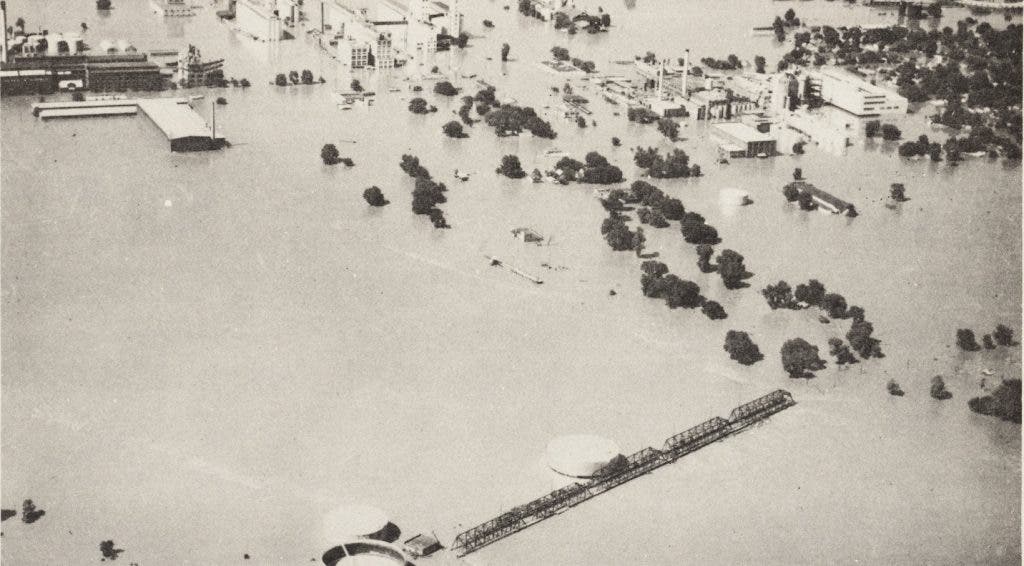 Armourdale District underwater. Note the fuel storage tank that has floated next to the bridge. Image source: U.S. Army Corps of Engineers photo in Kansas-Missouri Floods of June-July 1951, U.S. Department of Commerce, 1952. View Source