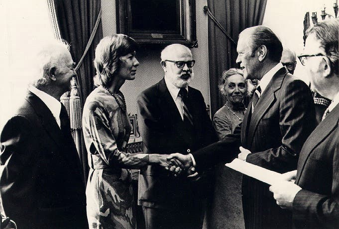 Willy Fowler at center, after having received the National Medal of Science from President Ford; his daughter Martha is shaking hands with the President, and Linus Pauling is at the left (astro.sites.clemson.edu)
