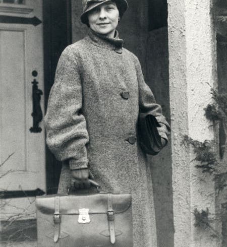 Portrait of Elizebeth Smith Friedman, photograph, probably taken in the early 1930s during one of the trials prosecuting organized crime bosses for prohibition violations, whom Elizebeth helped put away with her cryptanalytic testimony (Wikimedia commons)