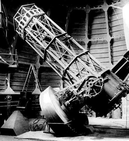 60-inch Mount Wilson reflecting telescope, designed and built by George Ritchey, which saw first light on Dec. 8, 1908 (10minuteastronomy.wordpress.com)