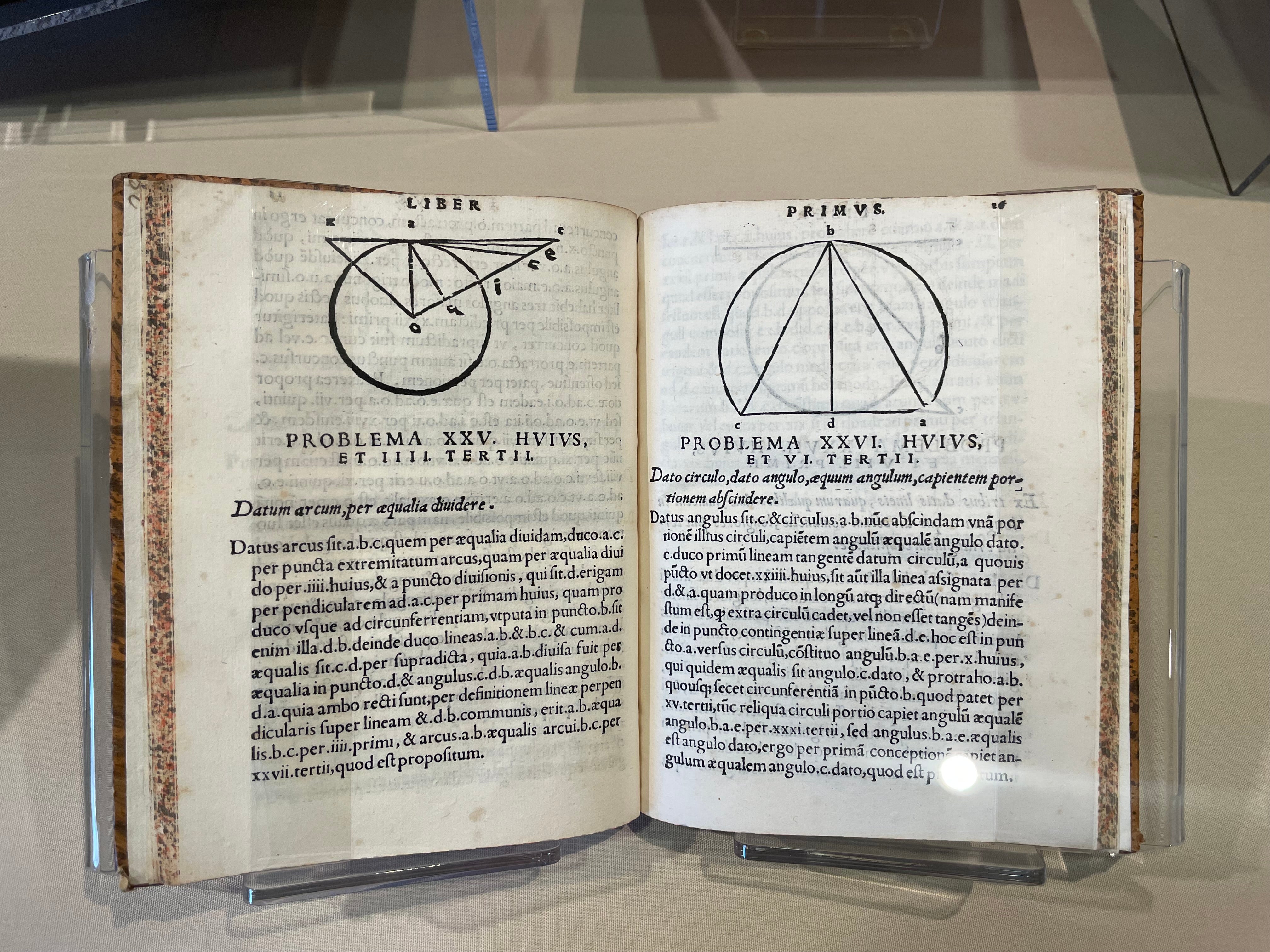 Photo of book by Giambattista Benedettim, Resolutio omnium Euclidis problematum, Venice, 1553