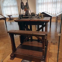 Copying lathe built by Andrey Nartov for Peter the Great, 1721, now in the Hermitage Museum (Wikimedia commons)