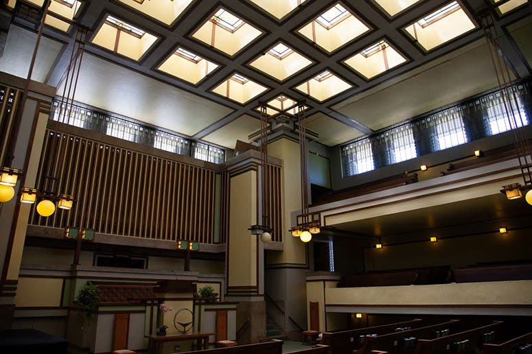 Unity Temple, Oak Park, Chicago, interior main congregation space (photo by author)