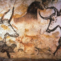 The Hall of the Bulls, Lascaux Cave, Dordogne, France (Wikimedia commons)