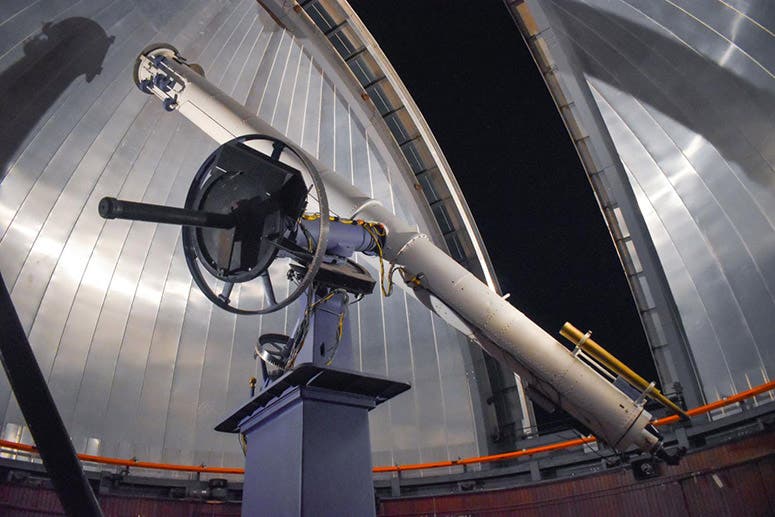 The 18.5-inch Dearborn refractor, built by Alvan Clark & Sons, a replacement tube holding the original lenses, which Alvan G. Clark used to discover the white dwarf star Sirius B on Jan. 31, 1862 (dailynorthwestern.com)