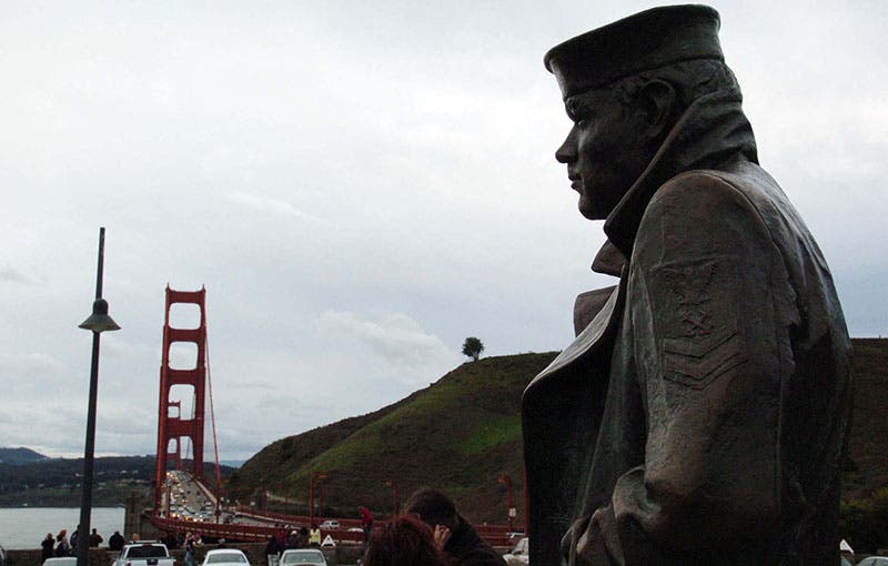 The Lone Sailor, Vista Point Outlook, San Francisco, bronze statue, 2002 (Wikimedia commons)
