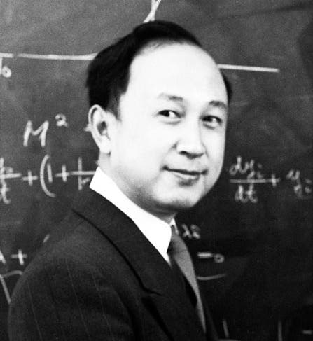 Hsue-Shen Tsien at the blackboard, photo, 1940s, Caltech archives (digital.archives.caltech.edu)