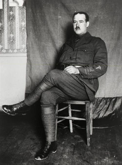 Walter Sutton in uniform, 1915 (KU School of Medicine)