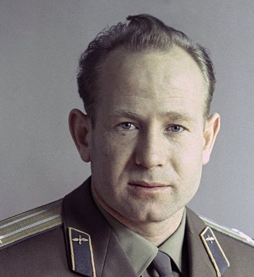 Alexei Leonov, Soviet cosmonaut, photograph, 1960s (bbc.com)
