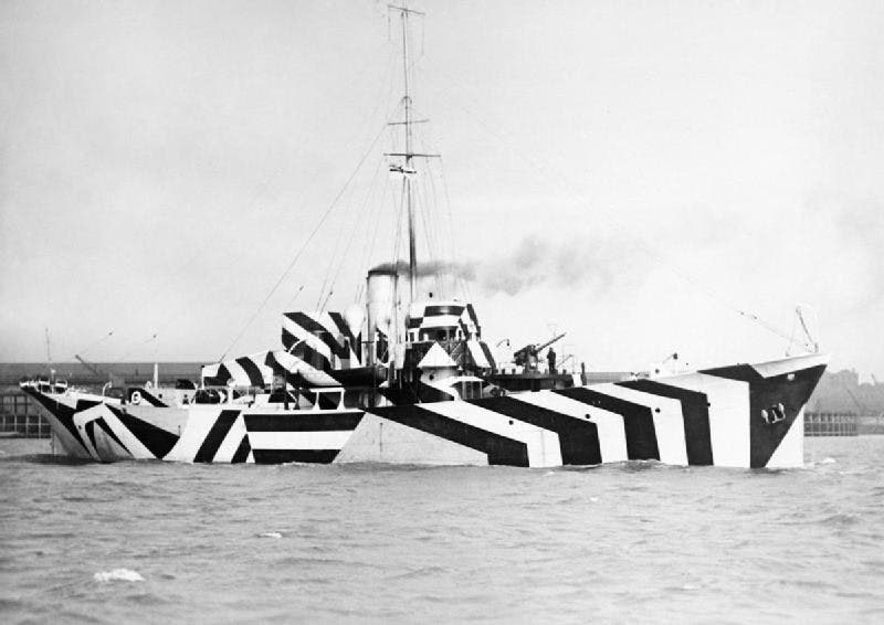 HMS Kildnagan, in dazzle camouflage, 1918 (Public Domain Review)