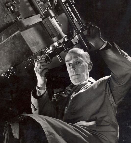 Jan Oort at the eyepiece of the Leiden Observatory telescope, undated photograph (earthsky.org)