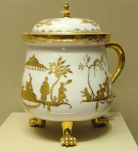 Cream pot and cover, Meissen Porcelain factory, ca 1720, on display at Nelson-Atkins Museum of Art, Kansas City, 2011 (Wikimedia commons)