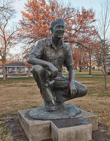 Statue of Marlin Perkins in Carthage, Missouri, Library of Congress (www.loc.gov)