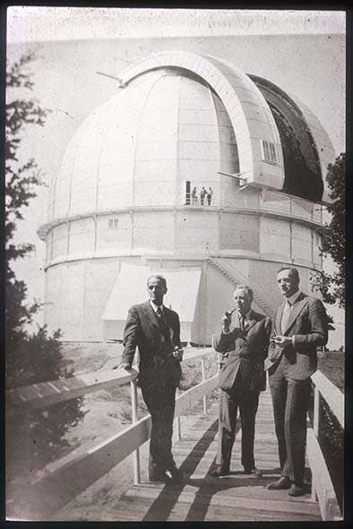 Albert Einstein visits Pasadena, 1931; Walter Sydney Adams is at far left; Albert Michelson is at front row left, while Robert Millikan is at front row right (Smithsonian Institution Libraries)