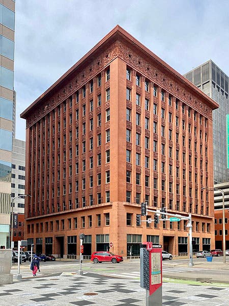 The Wainwright Building, St. Louis, designed by Louis Sullivan, completed 1891, another good candidate for the first modern skyscraper (Wikimedia commons)