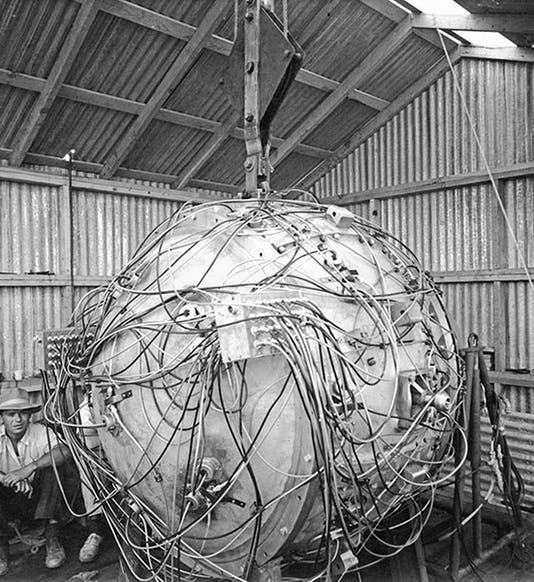 The Trinity Gadget just before successful detonation on July 16, 1945, at Trinity, New Mexico (rarehistoricalphotos.com)