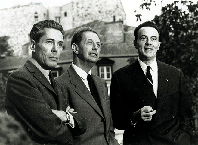 Jacques Monod (left to right), André Lwoff, and François Jacob, awarded the Nobel Prize in Medicine/Physiology in 1965, photograph, Institut Jacques Monod (ijm.fr)