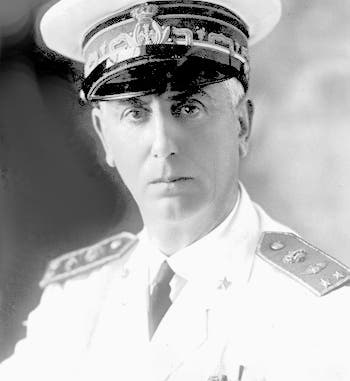 Portrait of Gaetano Crocco in military dress, unknown date, possibly 1940s (Wikimedia commons)