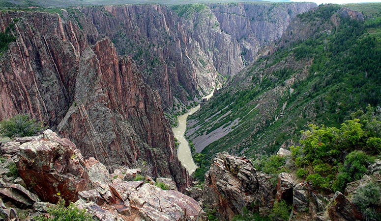 The Black Canyon of the Gunnison, modern photograph (Terry Foote on Wikimedia commons)