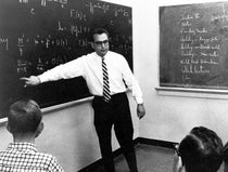 Murray Gell-Mann in the classroom at Caltech, photograph, 1966, Caltech archives (digital.archives.caltech.edu)