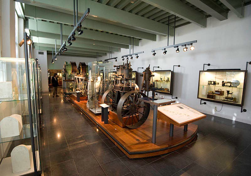 Room 21 of Boerhaave Museum, Leiden, with Kamerlingh Onnes’ helium liquefactor (Wikimedia Commons)