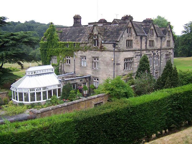 Maer Hall, Staffordshire, home of Josiah Wedgwood II, where James Mackintosh met Charles Darwin in 1827 (Wikimedia commons)