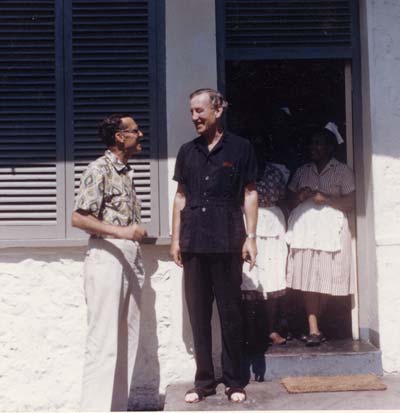James Bond (left) and Ian Fleming, at Fleming’s house in Jamaica, photograph, 1964 (courtesy of Robert M. Peck and the archives of the Academy of Natural Sciences, Philadelphia)