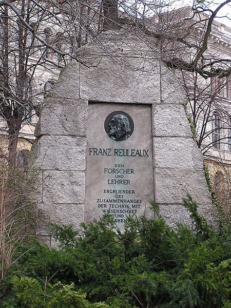 Grave of Franz Reuleaux, with no sign of a Reuleaux mechanism anywhere, Technische Universität, Berlin (Wikimedia commons)