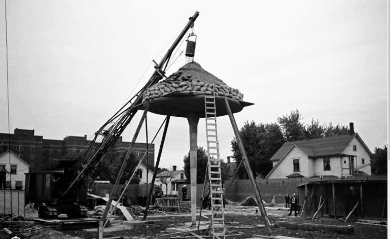 Concrete column test for Johnson Wax Office building, photograph, undated (cnet.com)