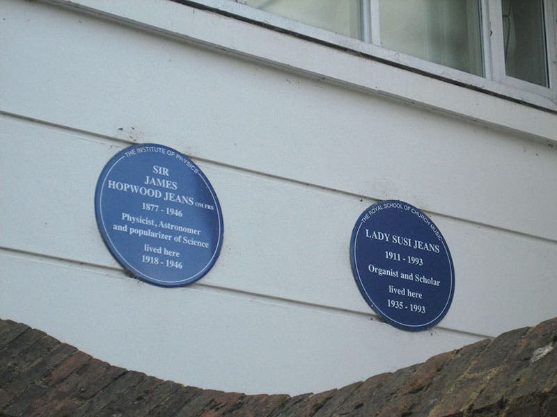 Blue plaques commemorating James and Susy Jeans, on Cleveland House, Surrey (Anton Grain Architectural Art on flickr)