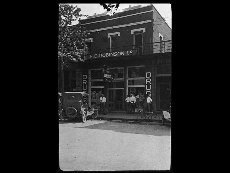 Smithsonian Institution Archives