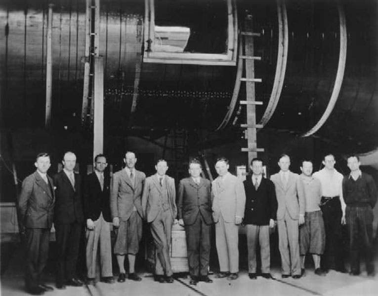 The staff of the Gugenheim Aeronautical Laboratory, 1930; Theodore von Kármán is in the center (windtunnel.caltech.edu)